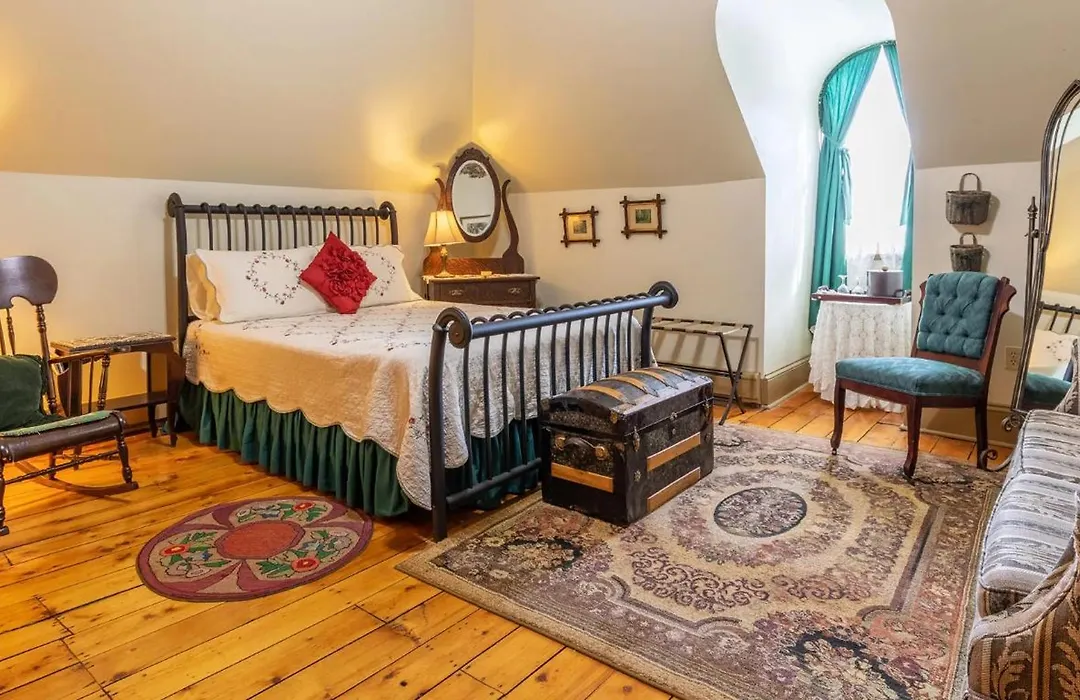 Fitzroy Hall-1